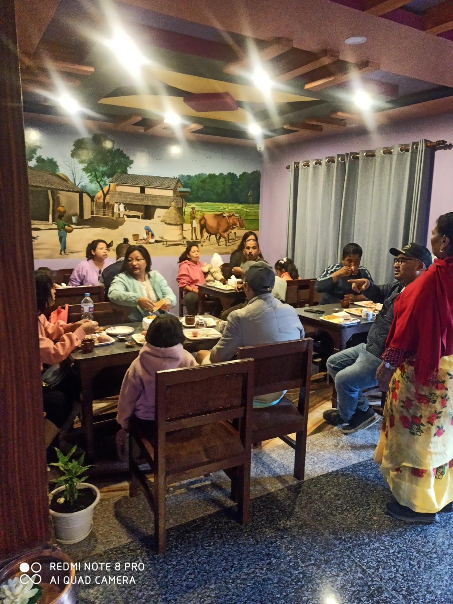 Hotel Namo Buddha Саураха Екстериор снимка