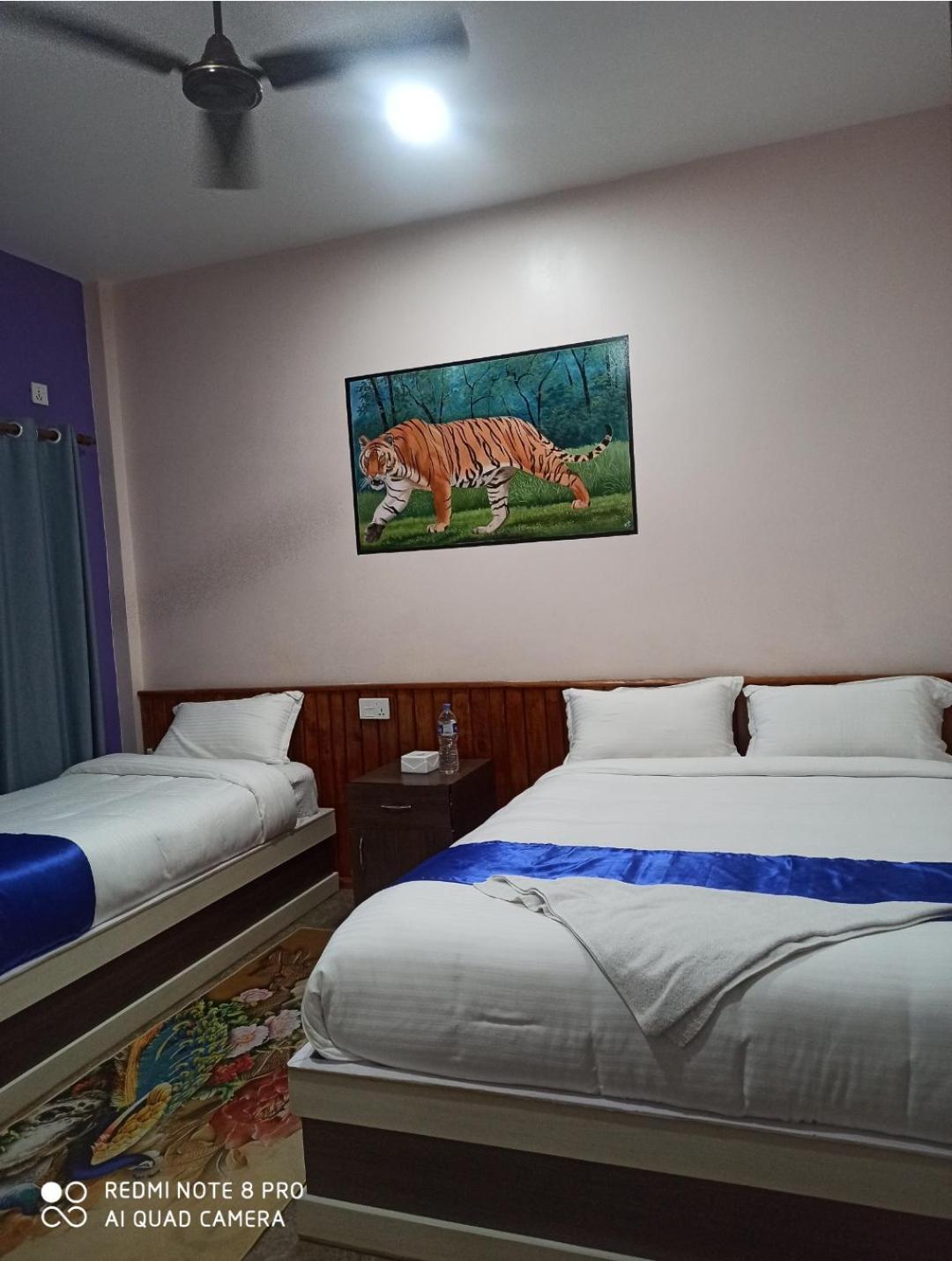 Hotel Namo Buddha Саураха Екстериор снимка